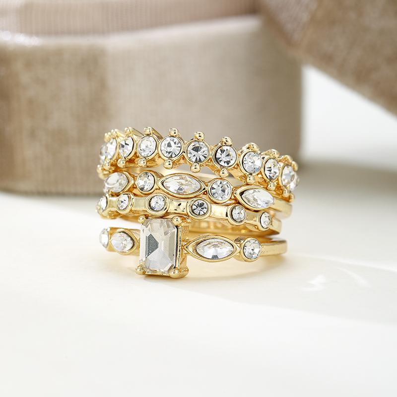 4-piece Set of Elegant and Fashionable Square Geometric Inlaid Zircon Women's Rings, Bridal Engagement Jewelry, Accessory Gifts