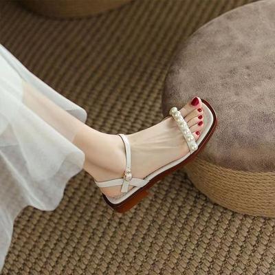 2025 Sommer neue Perle Ein-Wort-Sandalen Damenmode und Komfort niedriger Absatz offene Zehen flache Strandschuhe Oberbekleidung