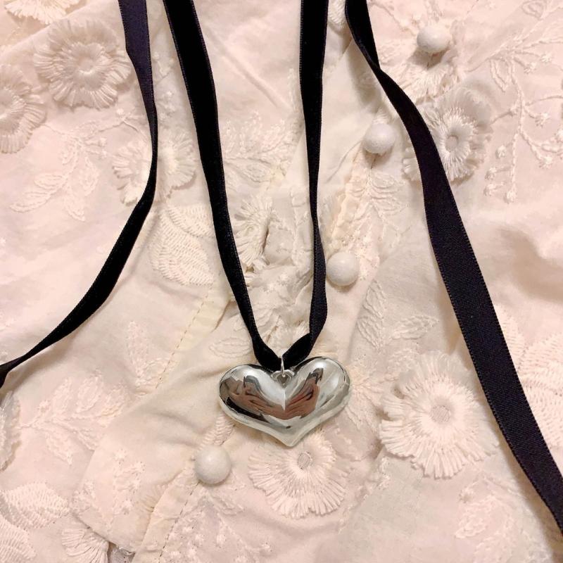 10/20xElegant Heart Pendant for Choker Necklace Making Earring Bead for DIY Necklace Jewelry Making Pendant with Hole
