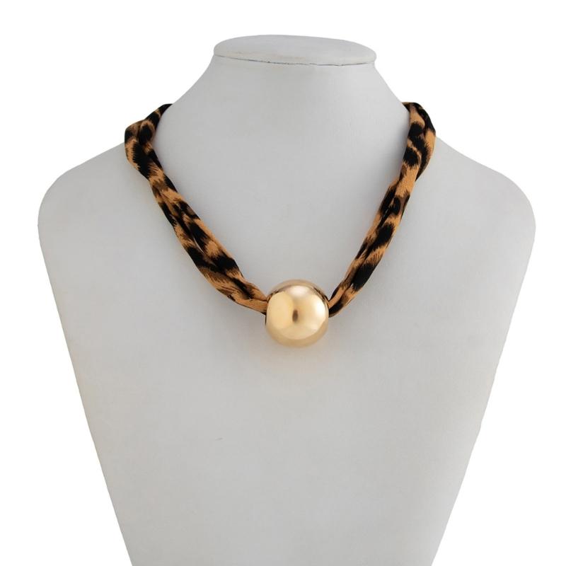 Adjustable Sea Star and Conch Pattern Cotton Cloth Necklace With Alloy Charm for Casual Outfits or Travel Accessories