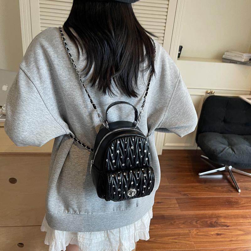 Korean version of niche diamond chain backpack women's 2025 new diamond-encrusted small backpack Xiaoxiangfeng portable shoulder bag