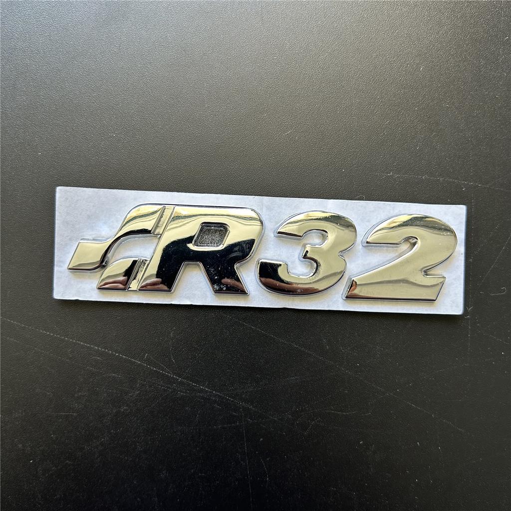 Car Metal R32 Logo Badge Emblem Decals Sticker For VW Volkswagen Golf 2 3 4 5 Magotan Passat SR32 MK4 MK5 MK6 zd4
