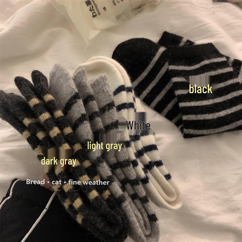5 Yuan Newcomer Discount – Women's Thick Plush Rabbit Wool Mid-Calf Socks for Autumn and Winter