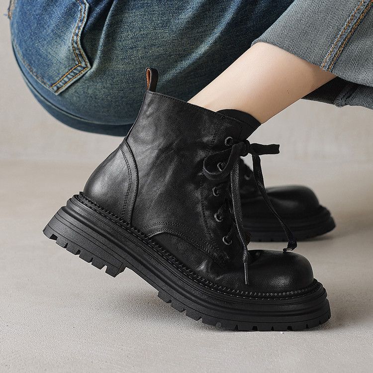 Korean Version of Retro Platform Martin Boots for Women's 2025 New Autumn and Winter Fashion Versatile Round Head Lace-up Brown Short Boots for Women