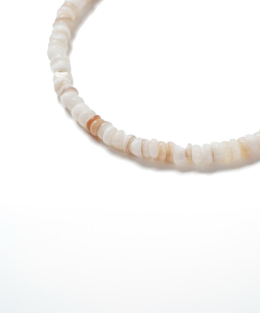 Decoroso Unisex Minimal Mother-Of-Pearl Bead Bracelet [Ivory]