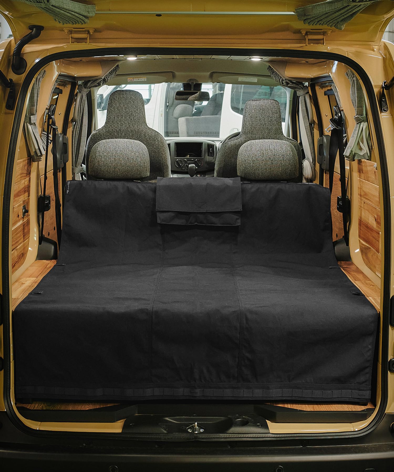 

GORDON MILLER Переработанный холст Карго Универсальный 1726402 Коврик, Водоотталкивающий, Пятноустойчивый, Посадка, Черный, чёрный