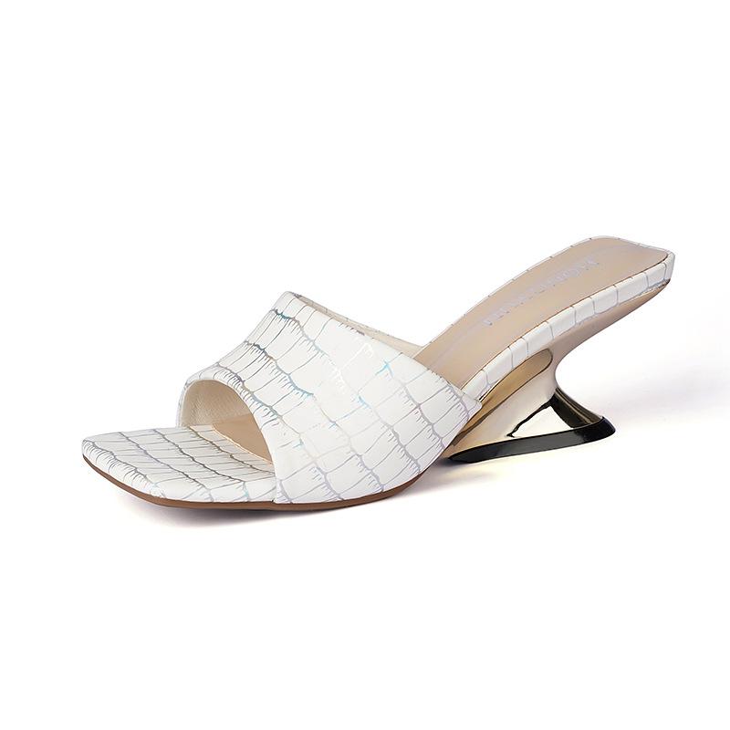 

Модные французские новые тапочки летние сандалии женские повседневные женские шлепанцы дышащие сандалии белые высокие каблуки все танкетки шлепанцы 33 белый