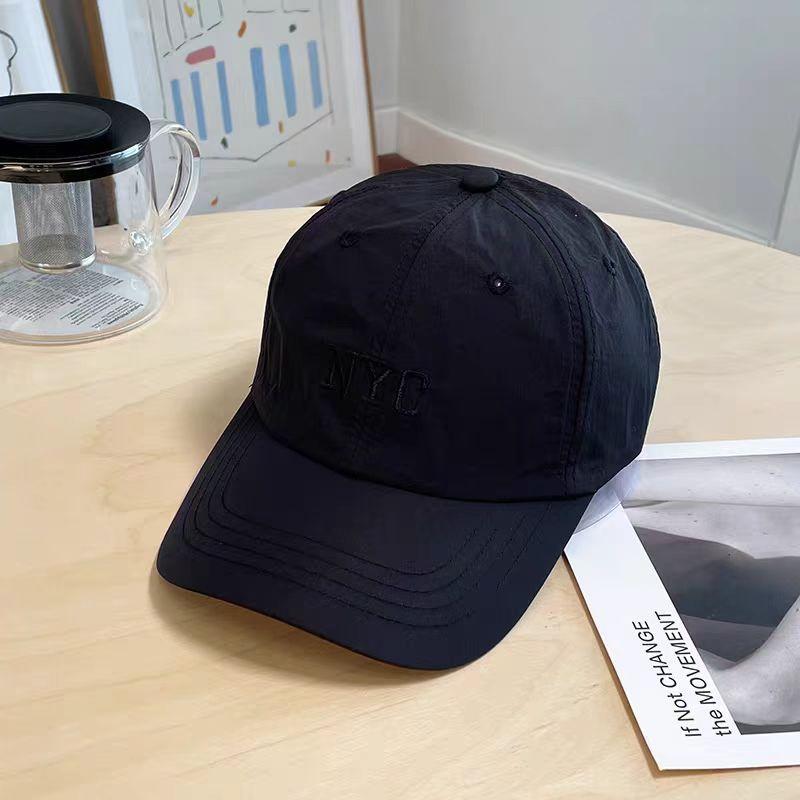 Korean-style spring/summer lightweight baseball cap with letter embroidery, quick-drying fabric, and bright colors, suitable for women and students