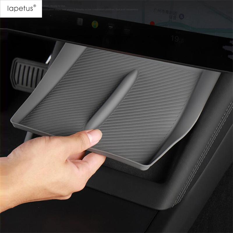 For Tesla Model 3 2024 Silicone Non-Slip Pad Car Central Control Mobile Phone Wireless Charging Pad Accessories Interior Refit