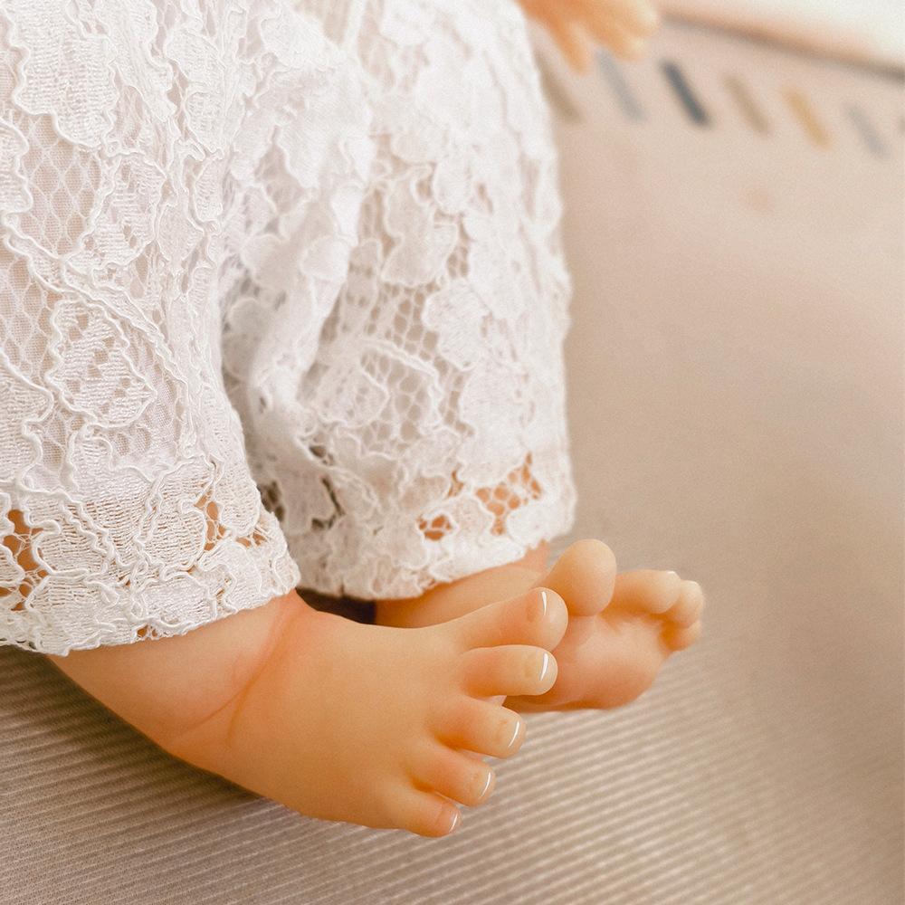 Piękna Dziewczynka Księżniczka Lalki Reborn Realistyczne 20'' 50cm Lalka Reborn z Materiałowym Korpusem Ręcznie Robiona Implantowane Złote Włosy Lalka Symulacyjna Zabawka dla Dzieci Prezenty