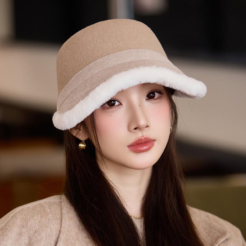 Women's Retro Plush Burr Equestrian Hat Versatile Windproof Warm Hat Autumn and Winter New British Style Hat