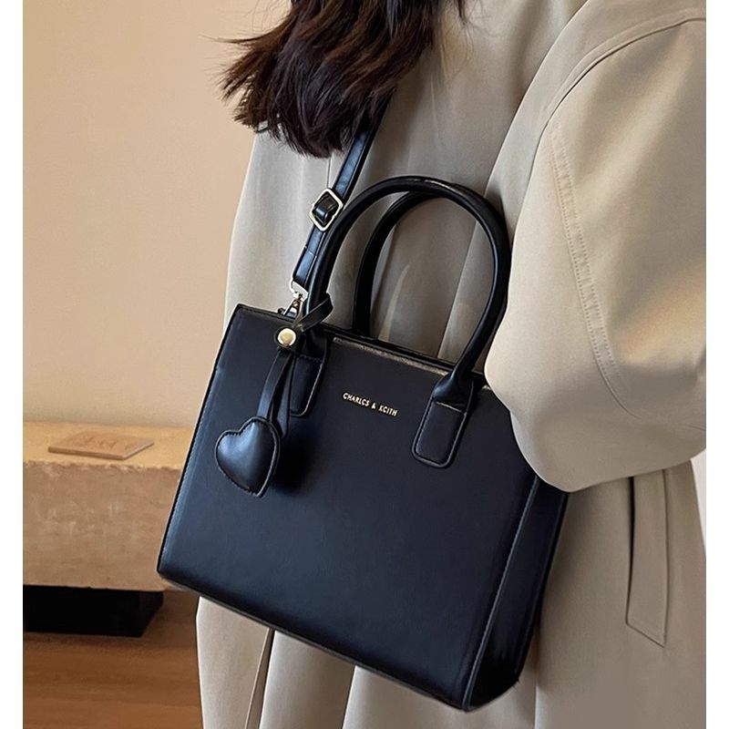 Wedding Bag High-end Small Bag Female Red Envelope 2025 New Bridesmaid Bag Handbag Small Bag Red Wedding Bride Bag