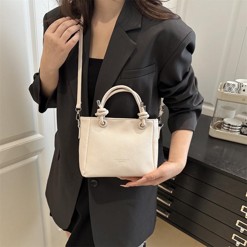 Premium Sense Niche Bag Women's 2025 New Spring and Summer Versatile Messenger Bag Popular Handbag Bucket Bag