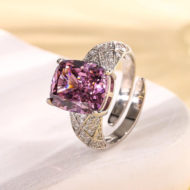 

Ювелірні вироби Мідь Дно Позолочений Імітаційний колір Скарб Корунд Жирний Прямокутний Темперамент Кільце Жінки 10 * 12