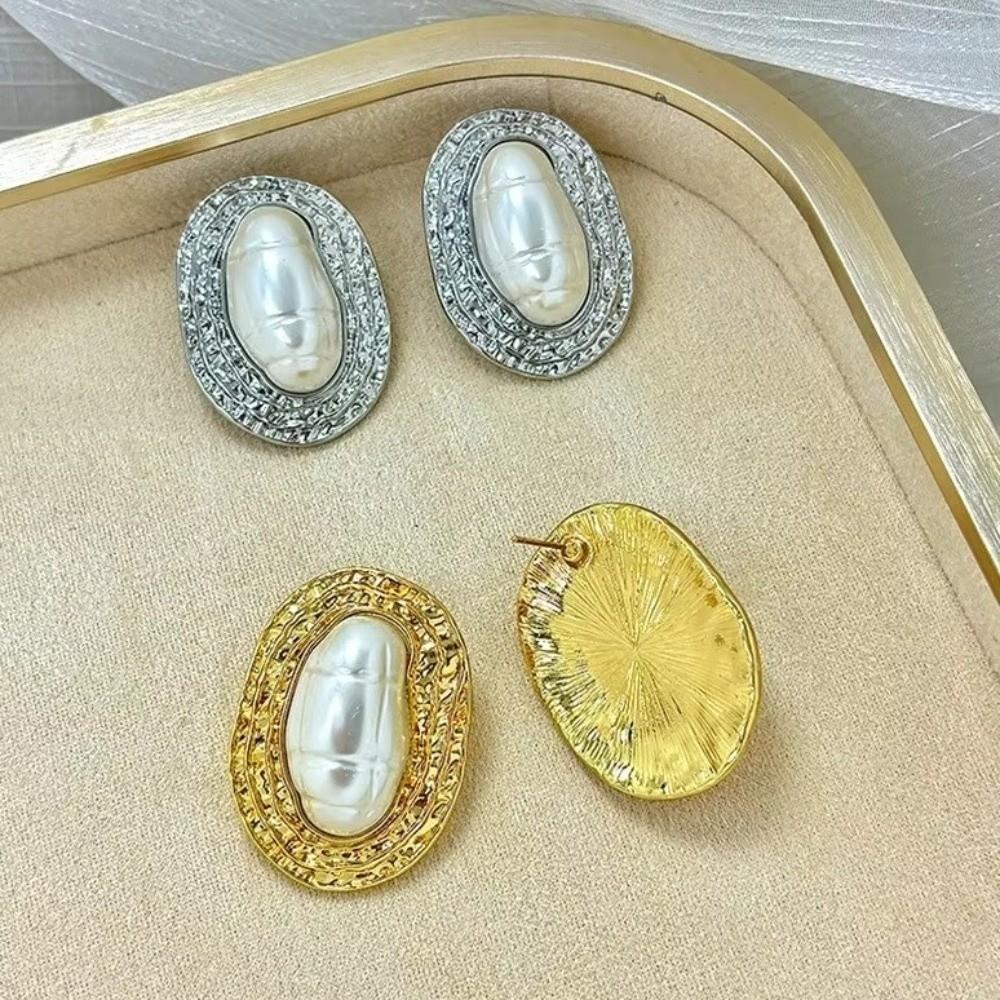 Vintage Oval Metal Pearl Earrings Imitation Geometric Exaggerated Earrings  Party Accessories