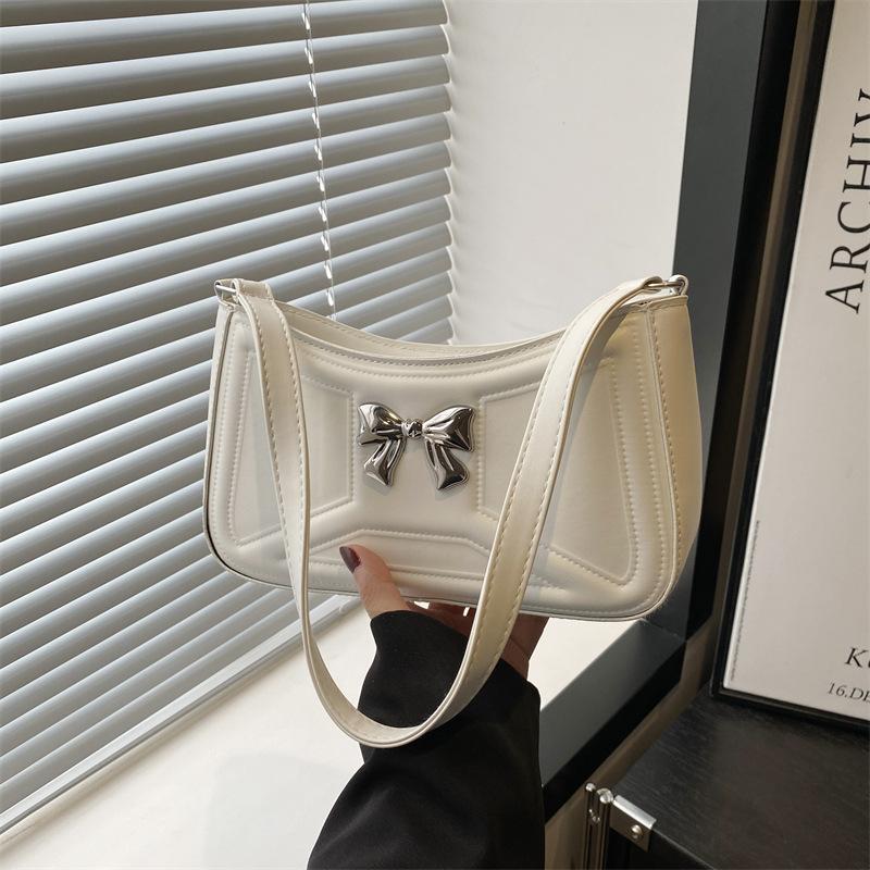 French Niche Bow Underarm Bag 2025 New Personalized Korean Shoulder Bag Summer Foreign Commuter Baguette Bag