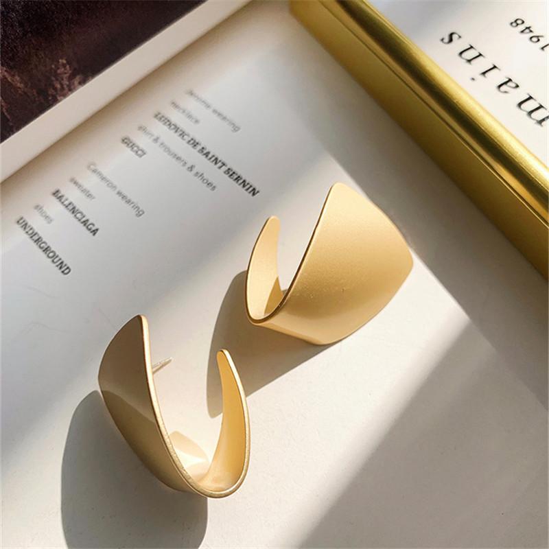 Personlighet Geometriska Guld Hängande Örhängen Dam Smycken Mode Dam Silver 925 Stiftörhänge Kvinna Piercing Accessoarer Flicka