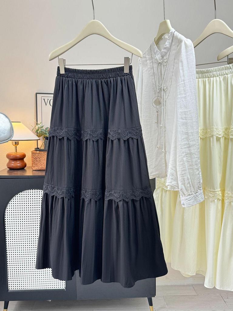 2026 Spring/Summer French Niche White Lace A-Line Ruffle Skirt with Wide Hem