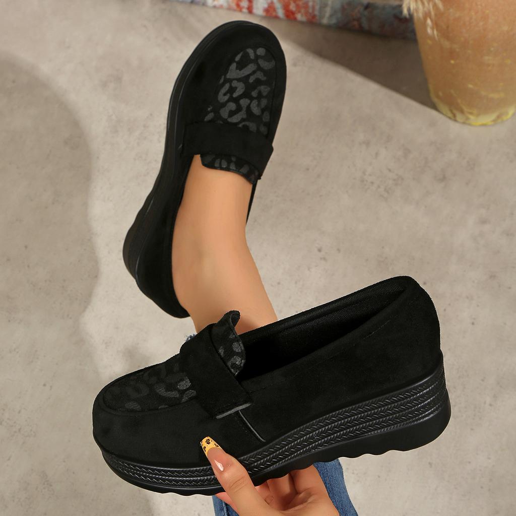 Large Size Single Shoes Women's Spring 2025 European and American Color Matching Suede Women's Shoes One Pedal Women's Thick Heel Loafers