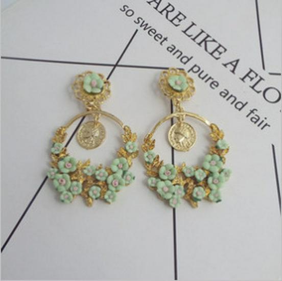 European and American Retro Flower Circle Earrings