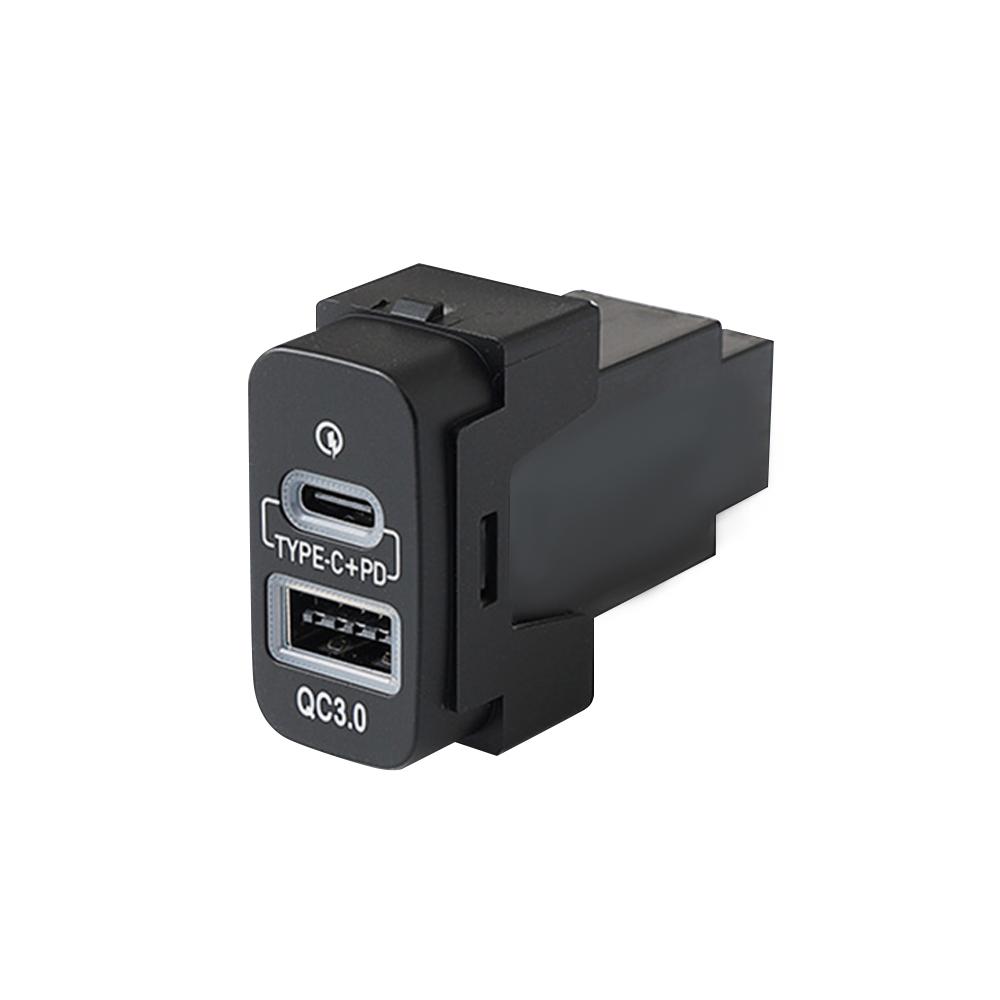 PD Type-C QC3.0 USB Car Charger Fast Charging Interface Outlet Power Adapter for Nissan Patrol Y62 X-TRAIL SUNNY SYLPHY Teana