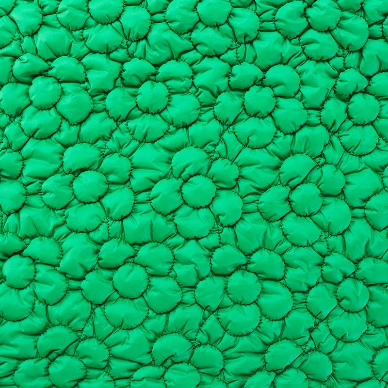 100x115см 3D тисненый цветочный утолщенный стеганый хлопковый подкладочный материал с клипсой, вышитая цветочная ткань для DIY зимнего пальто куртки 100x115cm