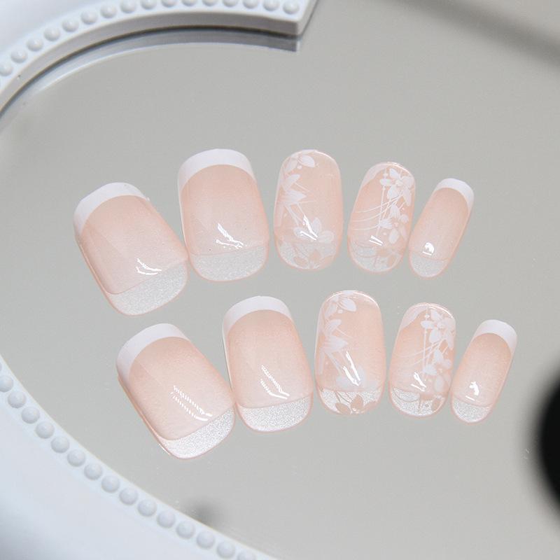 24 pezzi semplici corte T Pure Desire, manicure con fiori bianchi per ragazze, unghie finte indossabili carine e dolci, manicure finita