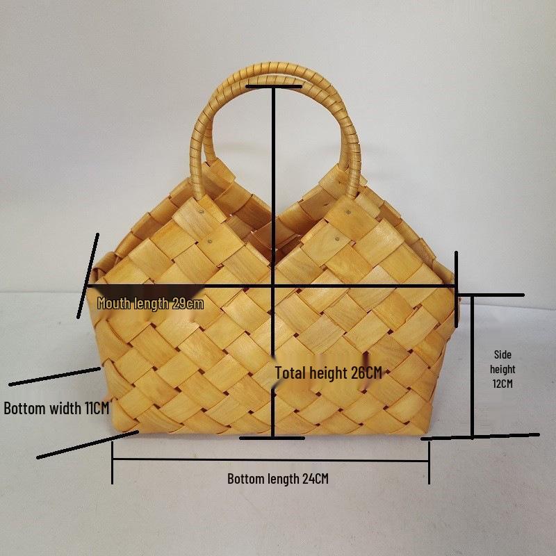 Retro Chinese Woven Bamboo Handbag and Zongzi Gift Basket - Perfect for Dragon Boat Festival Celebrations.