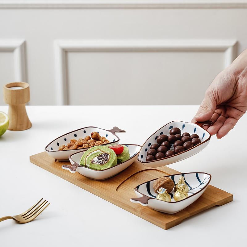Japanese Creative Ceramic Snack Plate Dried Fruit Nut Snack Plate Grid Fruit Plate Small Vegetable Plate Household Tableware