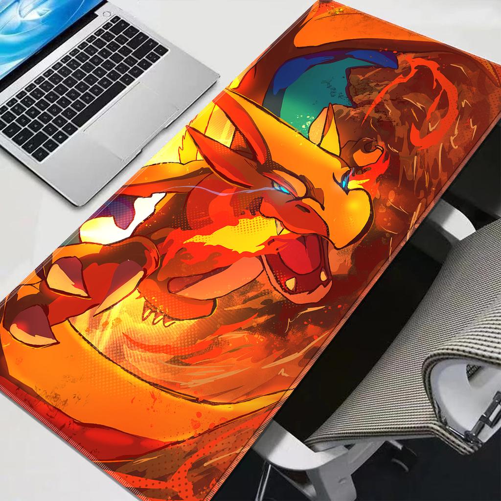 Cartoon Charizard Pokemon Mauspads Glatte Oberfläche Anti-Rutsch Gummi Schreibtischmatte Große Größe Spieltastatur-Pad Student Homeoffice-Nutzung