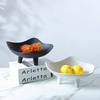 Black and White Three Legged Irregular Resin Decorative Tray, Fruit Tray, Living Room Desktop Storage Container, Home Decoration