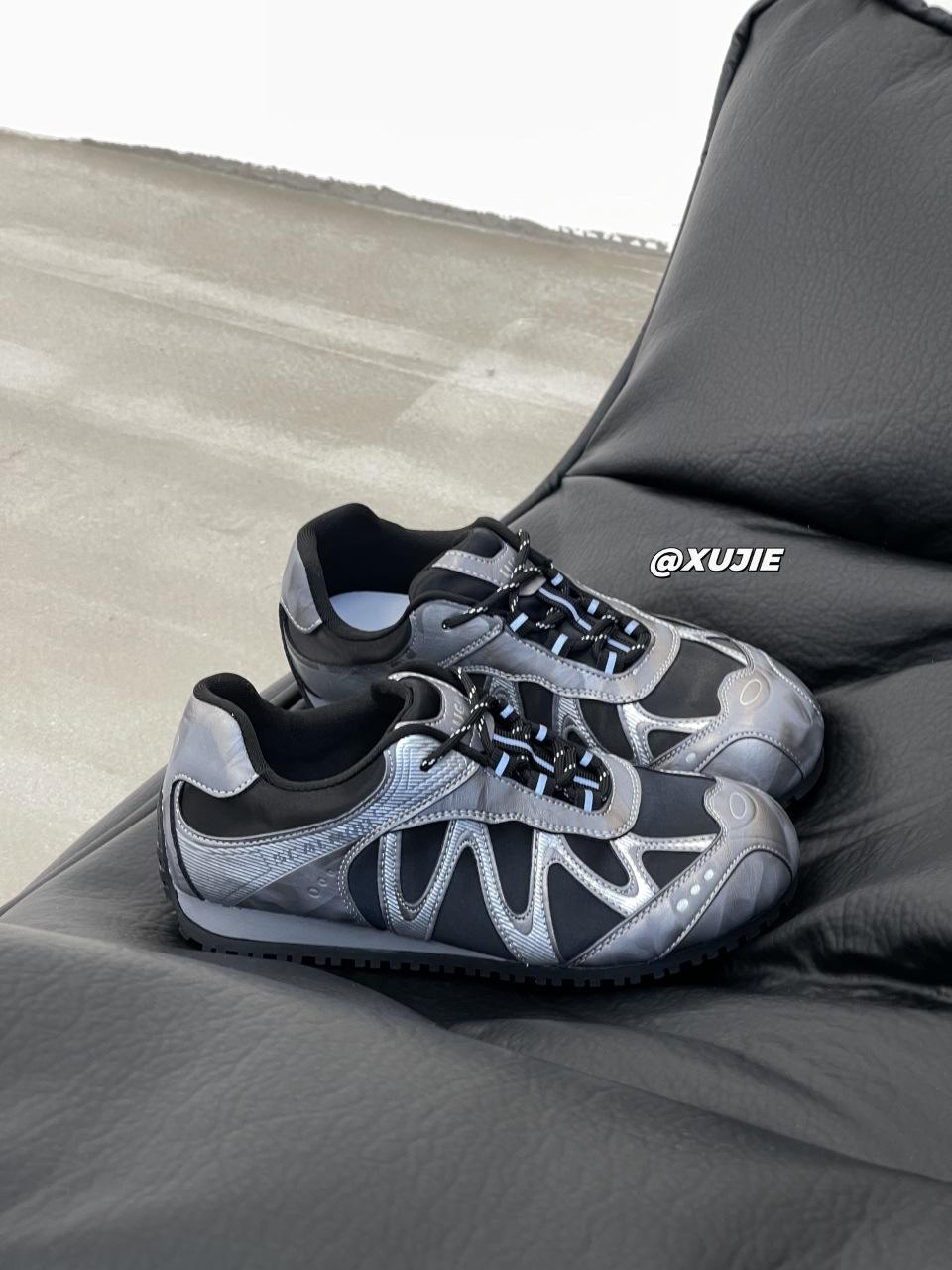 

Leather mesh Forrest Gump shoes women s 2025 autumn new round head thick sole elastic band color matching breathable casual sports shoes 40 чёрный