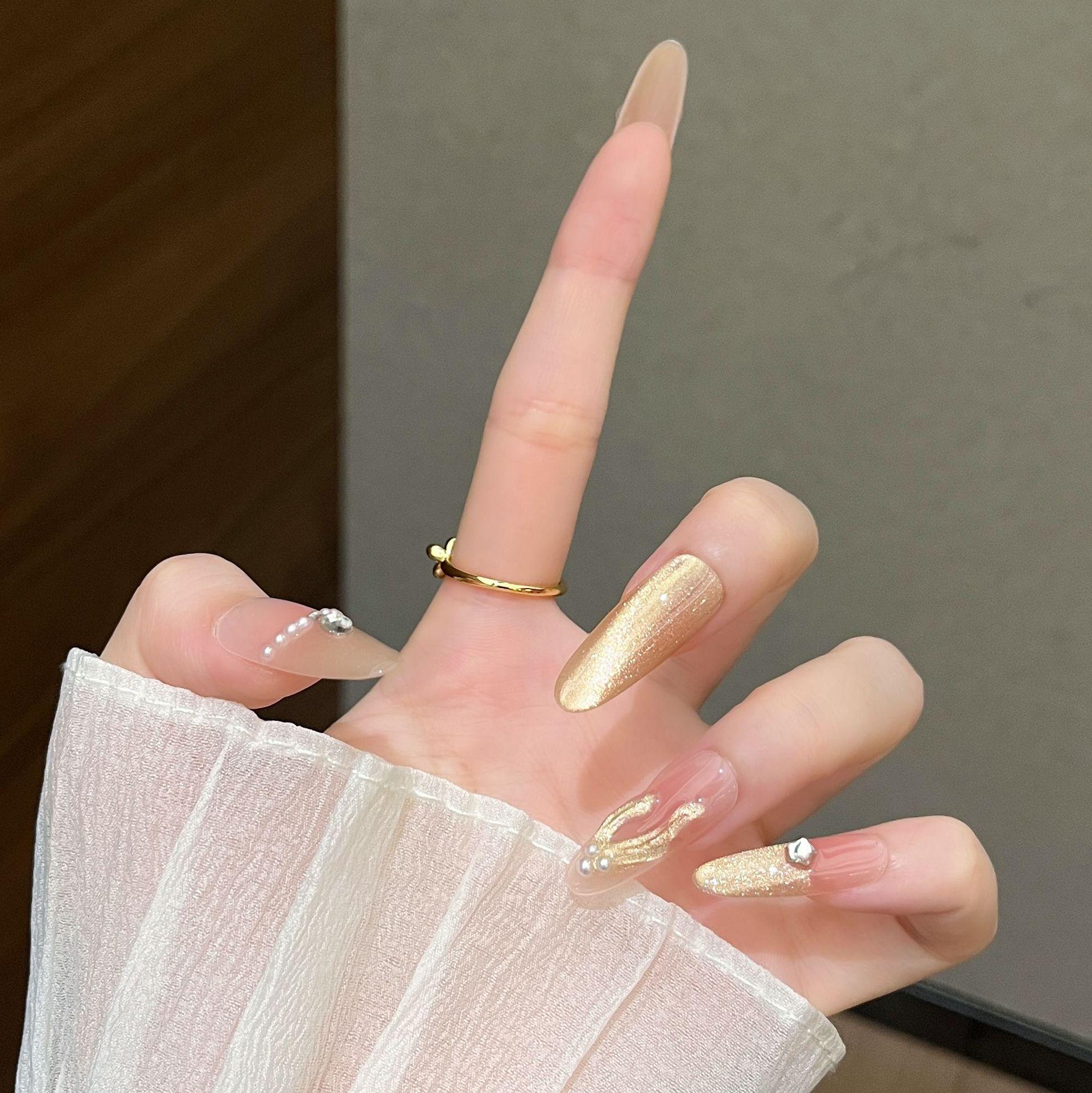 Middle Oval Fishtail Cat Eye Wearable Nail Art Stickers - Handmade, Gold, and Removable for Autumn/Winter XS