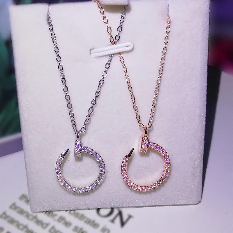Simple Fashion Rose Gold Inlaid Full Diamond Nail Necklace Luxury Curved Nail Round Pendant Clavicle Chain For Ladies