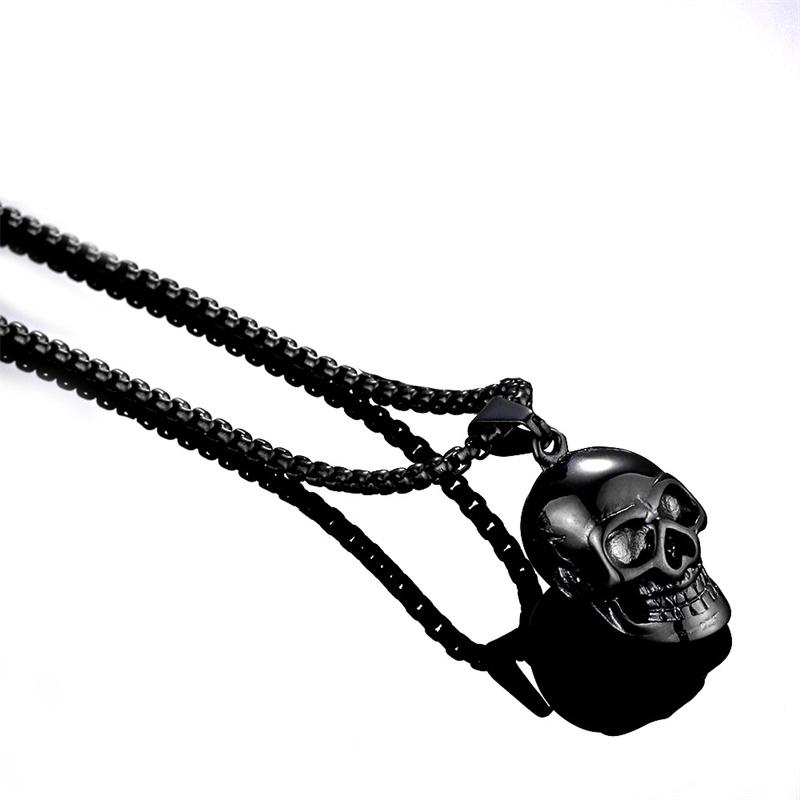 Wu's 2022 Retro Hip Hop Punk Stainless Steel Skull Necklace Men's Rock Personality Long Pendant Necklace Boho Halloween Ornament