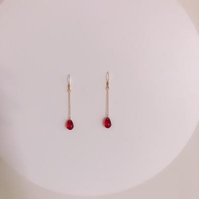 Original Design New  Inlaid Garnet Drop-Shaped Women'S Long Earrings Elegant Charm Personality Jewelry Accessories