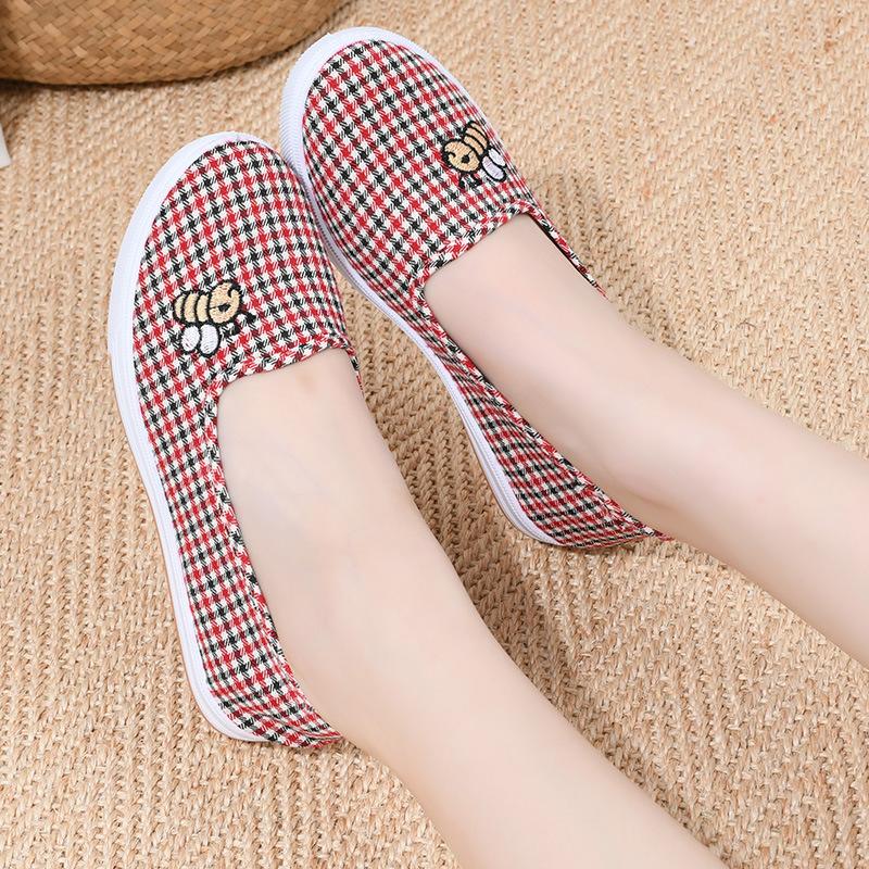 ****** and Autumn new old ******* cloth shoes women's non-slip flat heel s**t sole comfortable mother shoes in the elderly single shoes grandma shoes