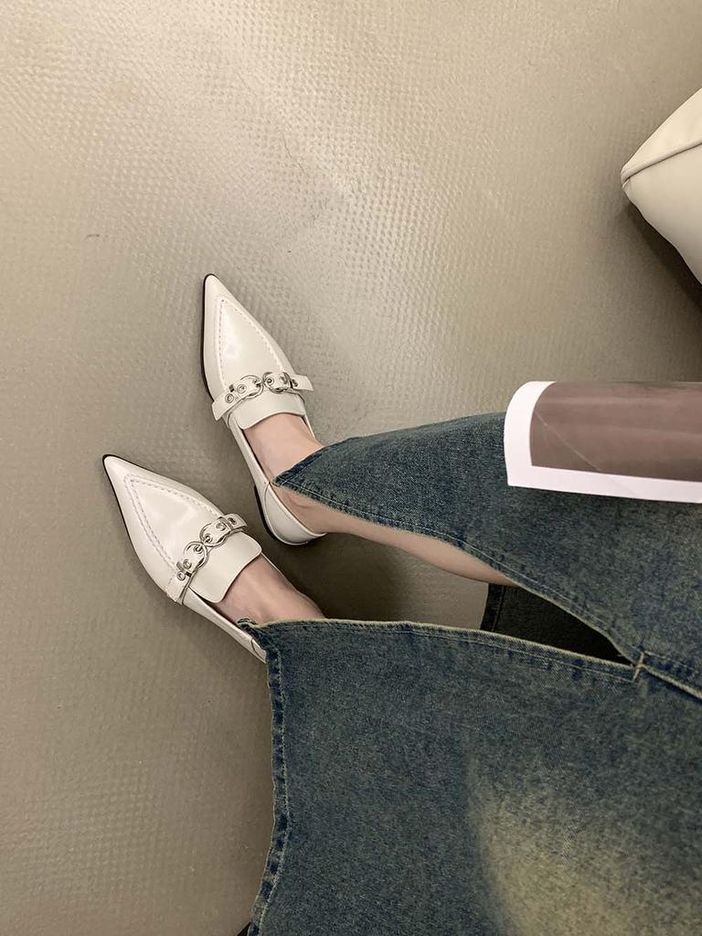 Fashion Fashion Women Loafers Pointed Toe Black White Brown Metal Rivet Chain Flat Low Heeled Slip On Daily Dress Shoes Woman Size 35-39