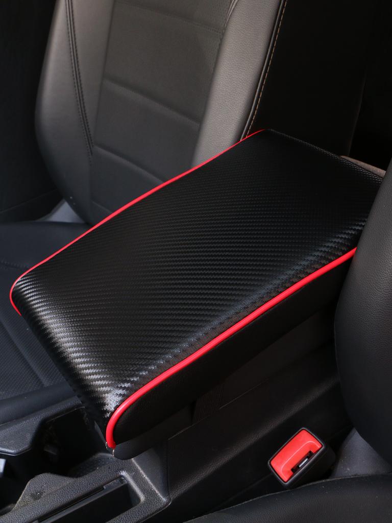 Widened Carbon Fiber Leather Car Armrest Box Pad Universal Car Center Armrest Box Cushion Arm Support Mat Fashion Car Accessorie