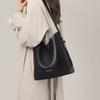 Light luxury texture black bucket bag large capacity commuter bag spring and summer relaxation shoulder bag shopping versatile messenger bag
