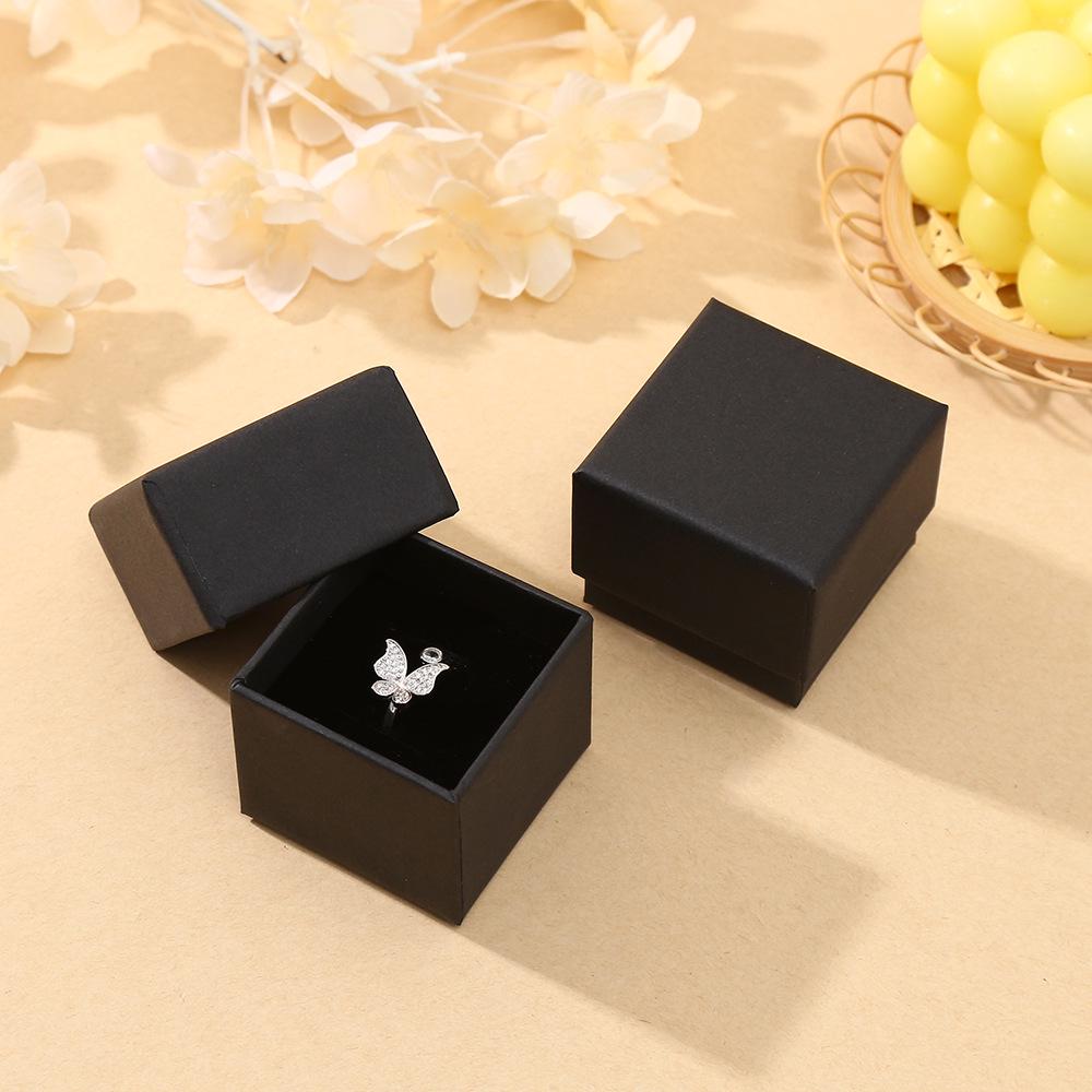 

In-Stock Jewelry Box: Black Kraft Paper Storage for Necklaces, Bracelets, Rings