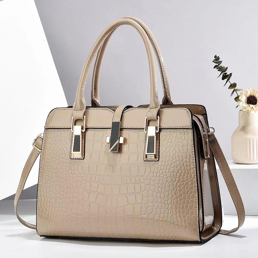 Women's Atmospheric Women's Crossbody Bag Fashion Tote Bag New Versatile Mom Bag Summer Shoulder