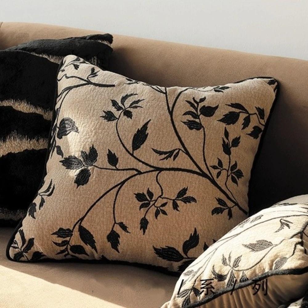 Fashion French Retro Throw Pillow Cover Luxury Stamping Wear-resistant Cushion Cover Soft Skin-friendly Pillow Case Household
