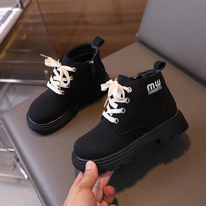 

Детская мода Короткие ботинки Модные желтые ботинки для мальчиков Простые и универсальные кожаные ботинки для девочек 33