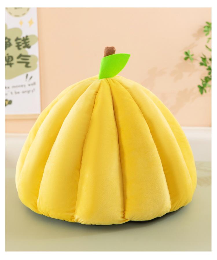 All-Season Cat & Dog Bed: Pumpkin-Shaped Cozy Nest for Pets