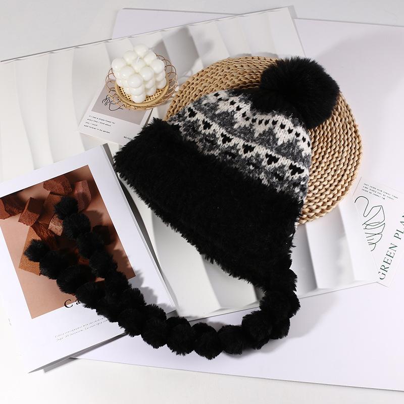 Autumn and winter new national style ball braid pullover hat, plush warm face small splicing plush knitted hat