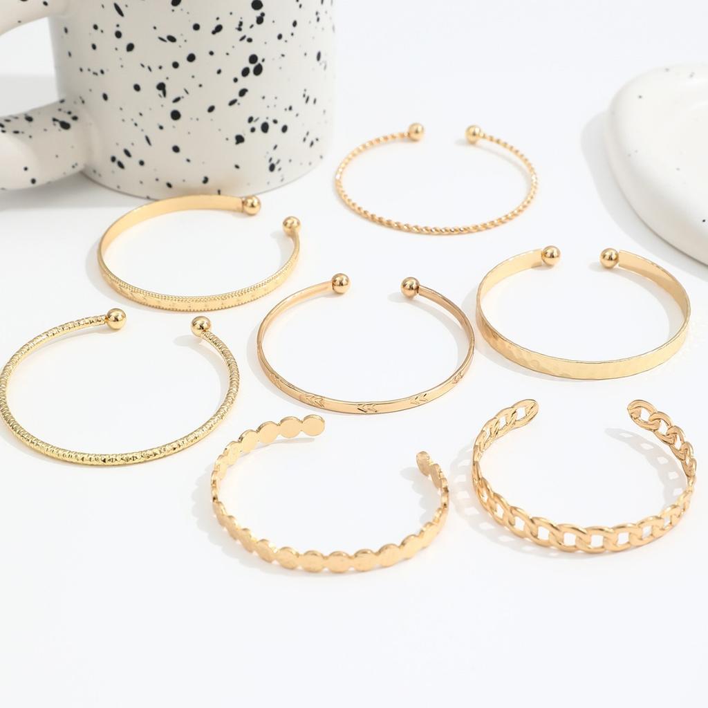 European and American Hammered Pattern Arrow Diamond-shaped Bracelet Chain Twist Hammered Pattern Bracelet Seven-piece Set for Women