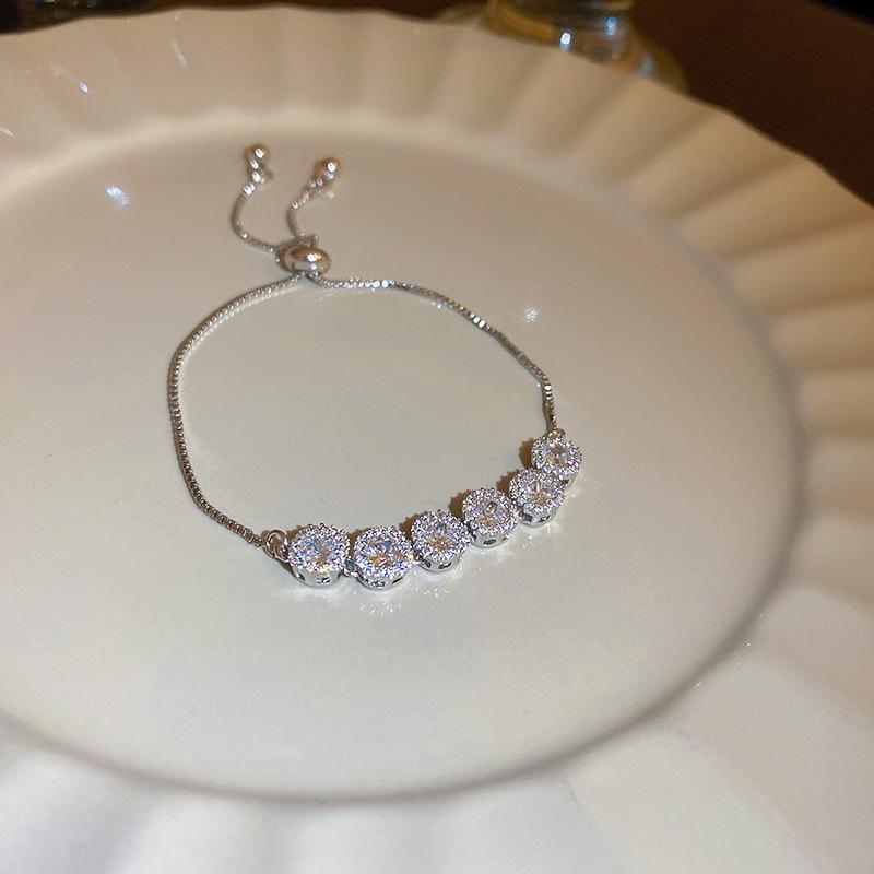 High-End Geometric Crystal Adjustable Bracelet with Luxury Drawstring Design - New Influencer Jewelry