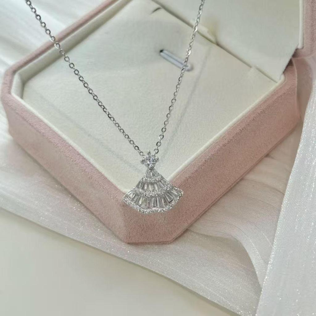 S925 Sterling Silver Zircon Clavicle Pendant Necklace for Women - Luxurious & Versatile