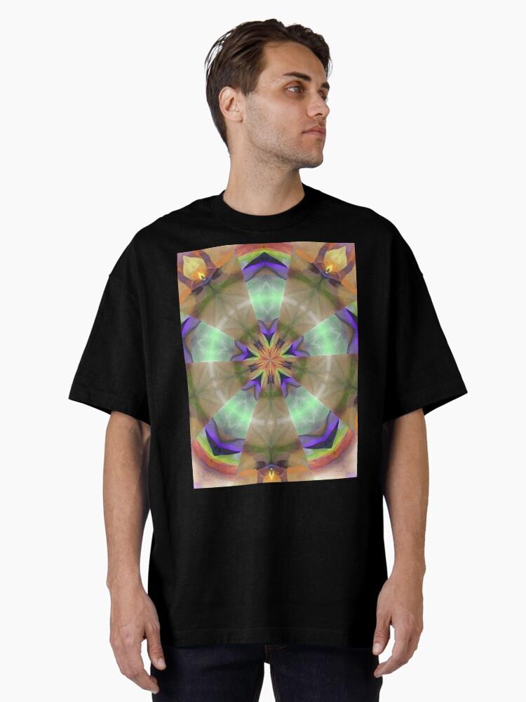 Pentangle Pastel Shades Multicolored Kaleidoscope Pentangle Pattern 2 Oversized T-Shirt